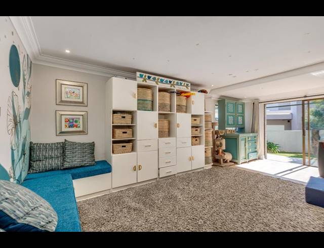 5 BEDROOM HOUSE FOR SALE IN FOURWAYS GARDENS